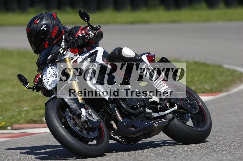 /Archiv-2024/29 12.06.2024 MOTO.CH Track Day ADR/Gruppe gelb/14